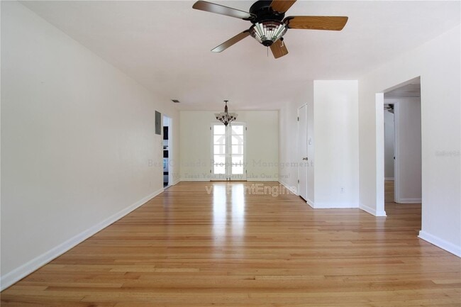 Building Photo - 1639 Oakmont Ln