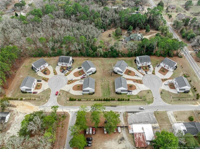 Building Photo - 125 Sherman Ct
