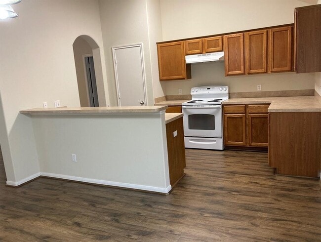 Building Photo - 13000 Lazy Ln
