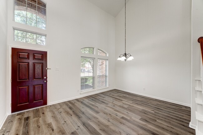 Building Photo - 16906 Shoal Park Dr