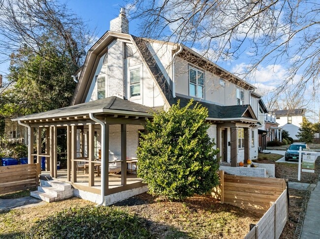 Primary Photo - Stunning Fully Renovated 5-Bedroom Home in Desirable Trinity Park, Durham