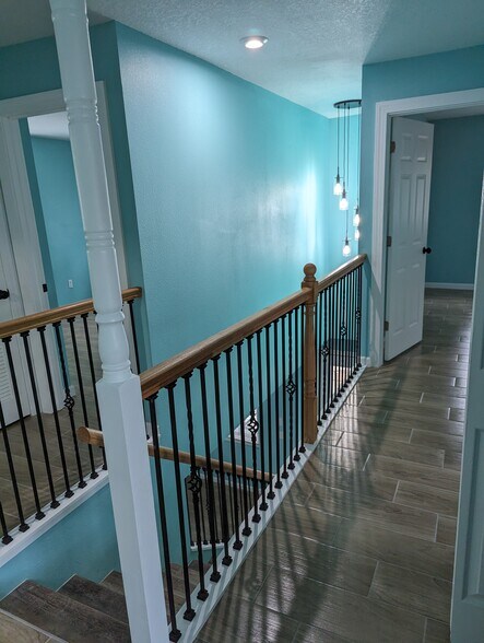 Building Photo - 2010 Seminole Blvd S