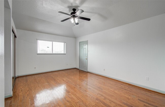 Building Photo - 2538 Knights Cir