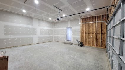 Building Photo - 405 Sugar Maple Ln