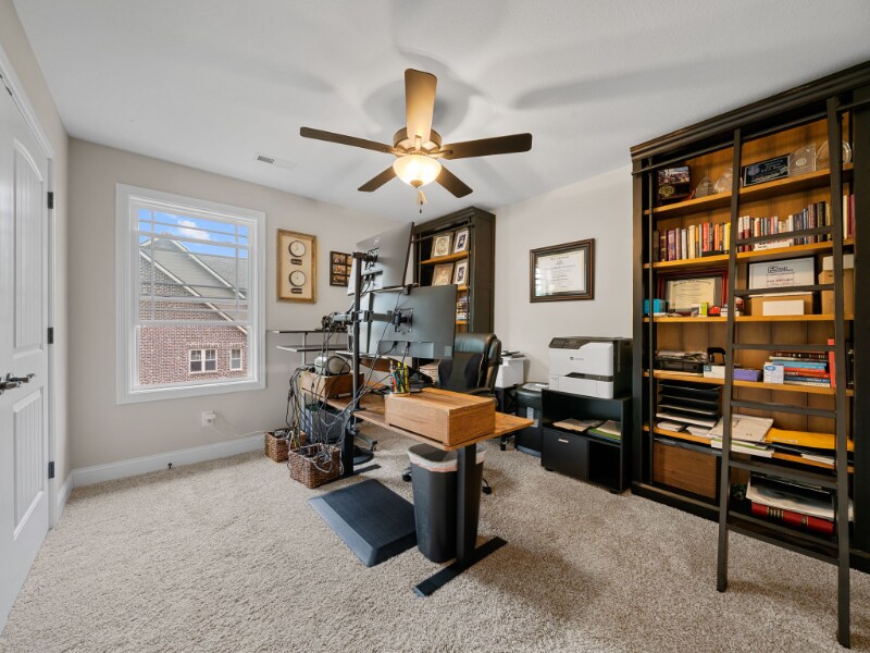 Building Photo - 806 Casen Ct