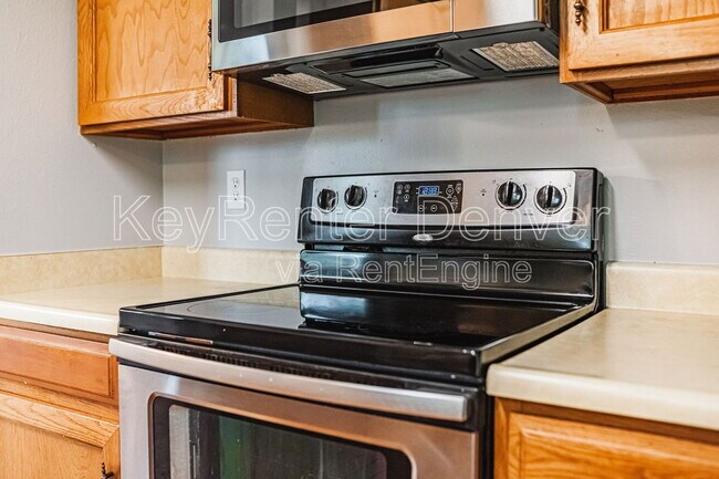 Building Photo - 16565 E Girard Ave