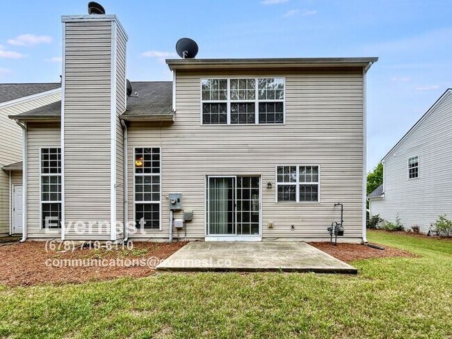 Building Photo - Comfortable 3-Bedroom Home with Prime Loca...