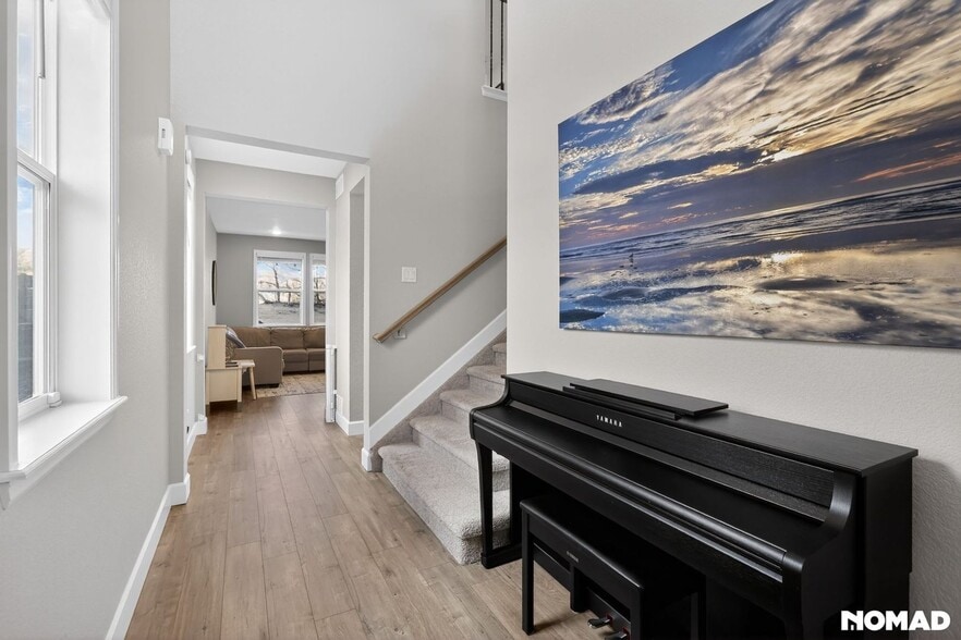 Building Photo - 15627 Kitchener Way