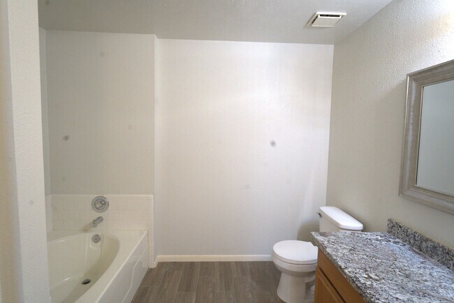 Building Photo - 28711 Atherstone St