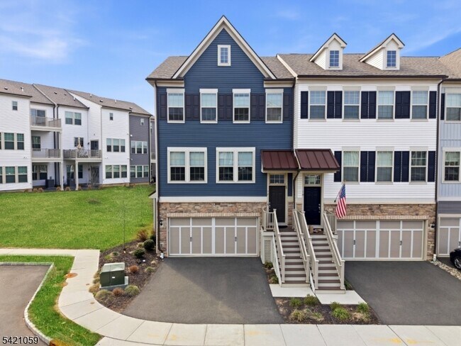 Building Photo - 12 Marigold Ct