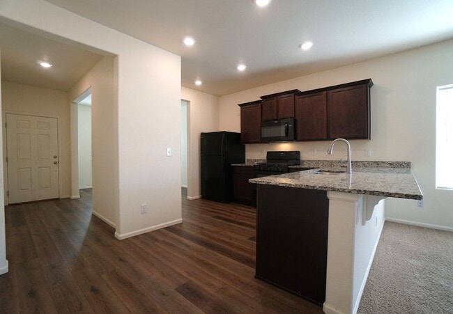 Building Photo - 6214 Meadowbank Ln