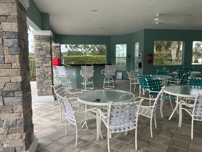 Building Photo - 10909 Shade Tree Cv