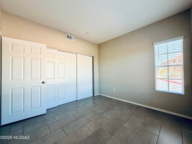 Building Photo - 1500 E Pusch Wilderness Dr