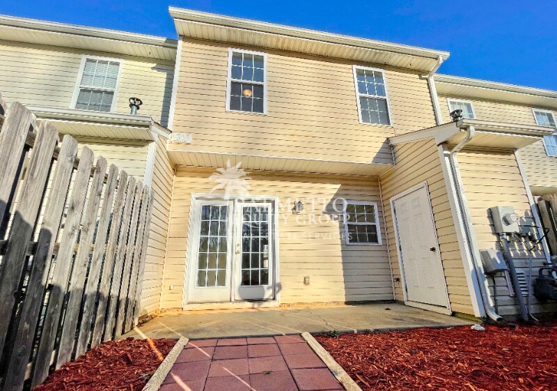 Building Photo - 4445 Baylor St