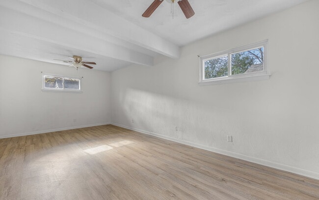 Building Photo - 2827 Grandy Ave