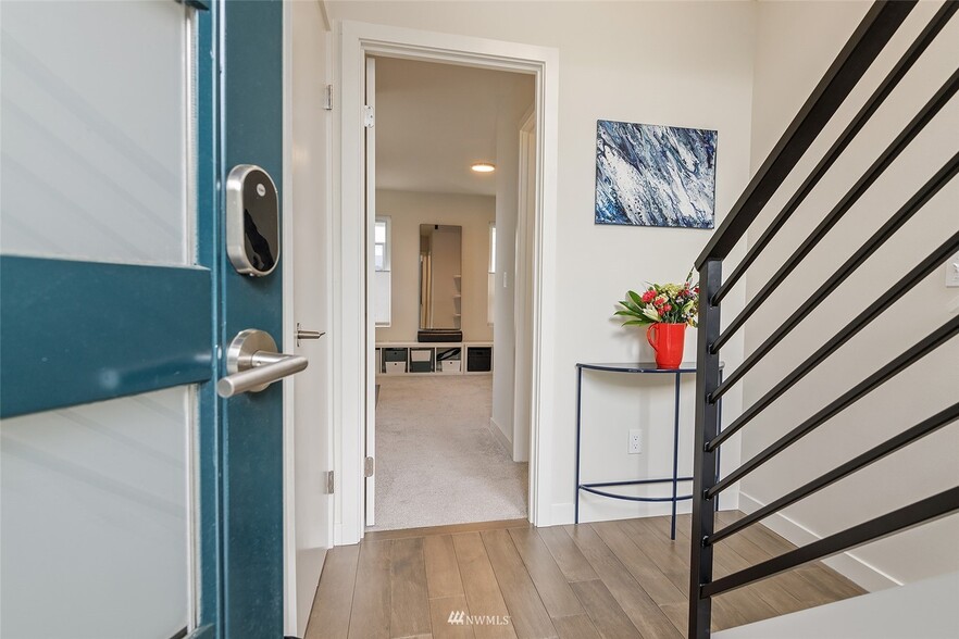 First Floor foyer, coat closet and entrance to 1st floor bedroom - 9268 50th Ave S