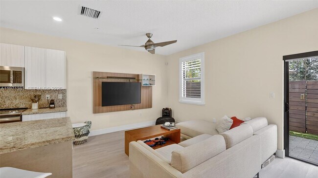 Building Photo - 10455 NW 82nd St