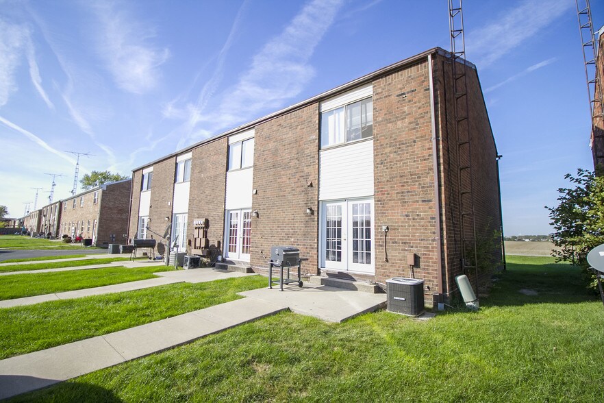 Building Photo - 7269 Ayers Rd