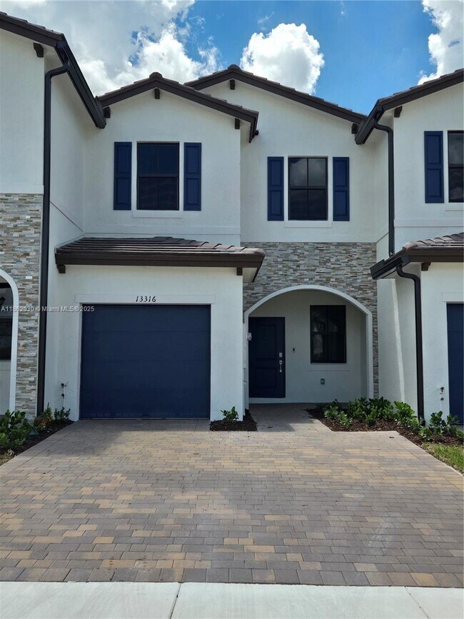 Building Photo - 13316 SW 232 Ter