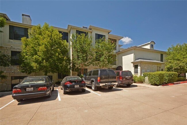 Building Photo - 7701 Rialto Blvd