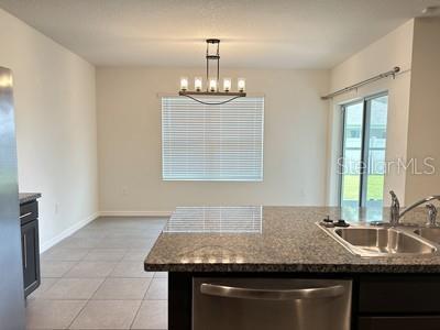 Building Photo - 4965 NE 14th Pl