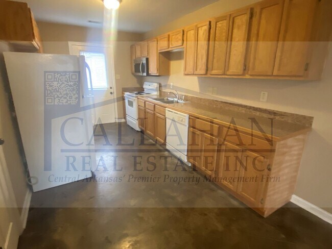 Building Photo - 2 Bedroom Duplex in Sherwood