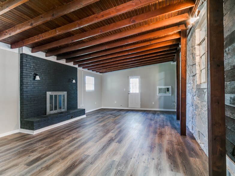 Building Photo - 3813 NW 17th St