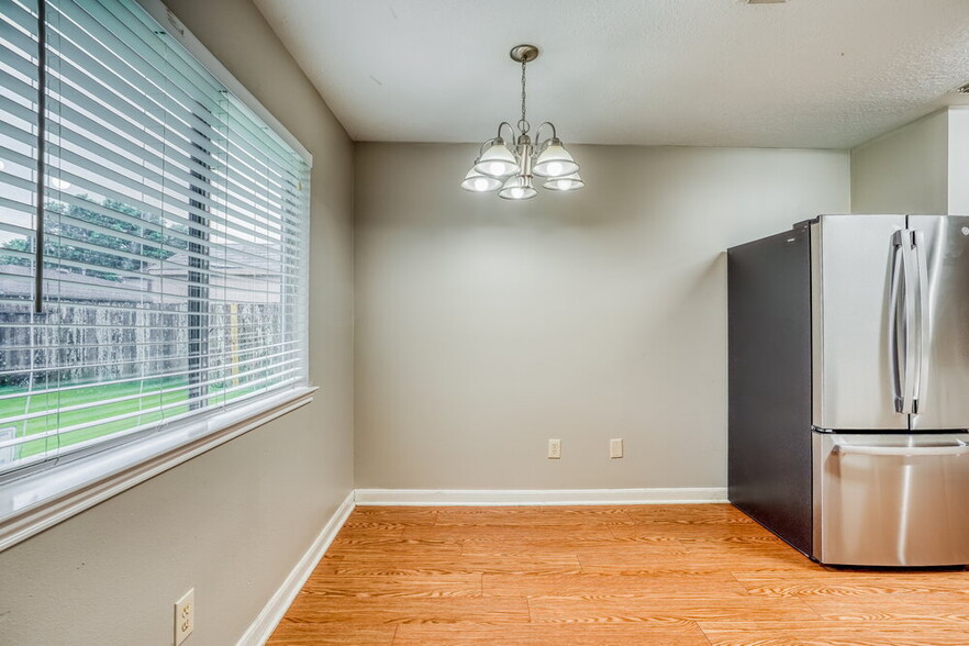 Building Photo - 16115 Purpleridge Ct