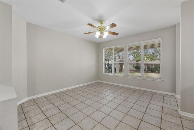 Building Photo - 121 Coreopsis Way