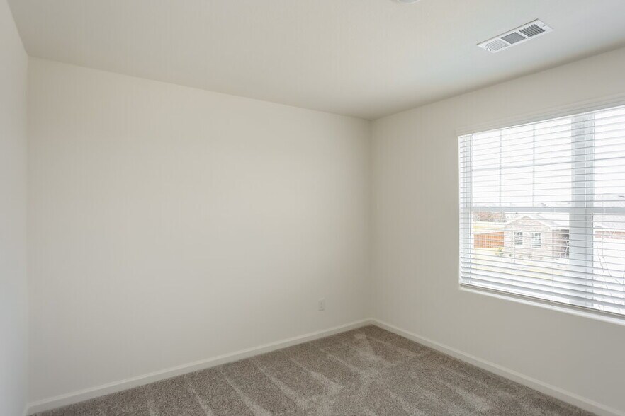 Building Photo - 1832 Pueblo St