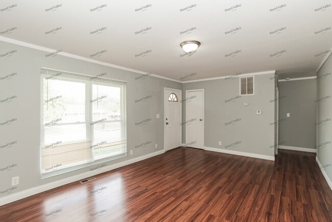 Building Photo - 10735 Invicta Ct