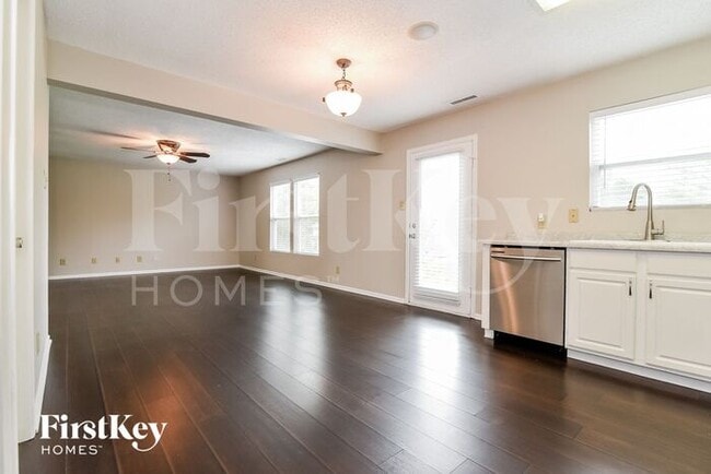 Building Photo - 961 Springside Ct