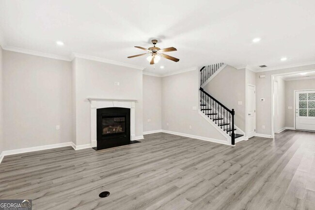 Building Photo - 520 Cresentry Brook