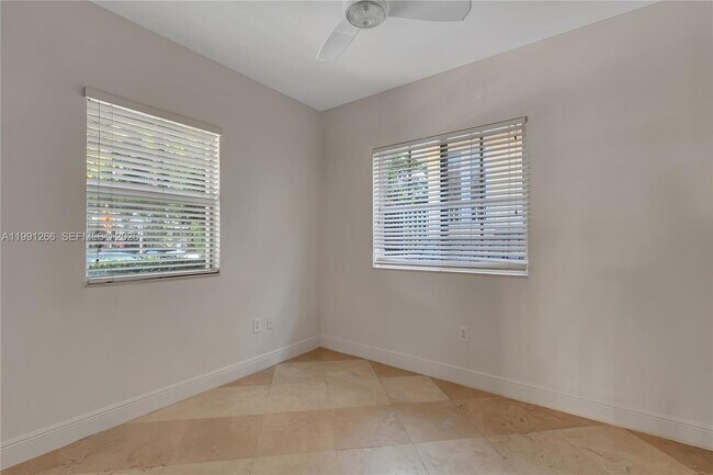 Building Photo - 814 Lenox Ave.