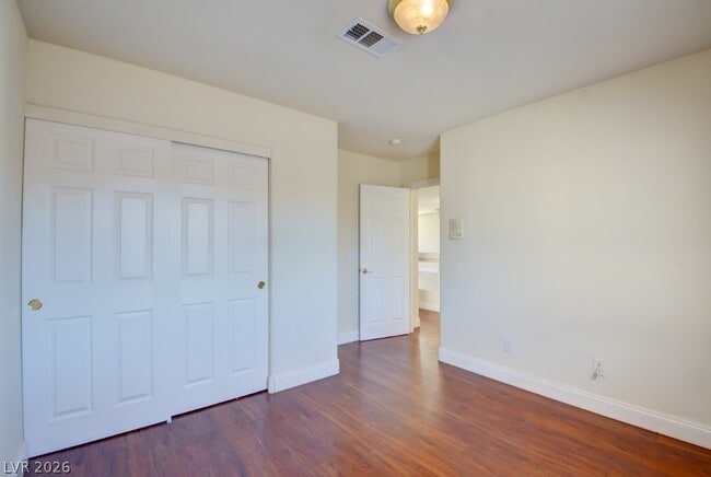 Building Photo - 10916 Carberry Hill St