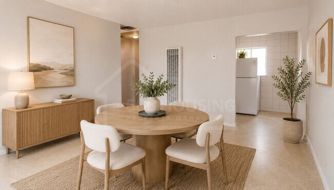 Building Photo - Large Move-In Ready 1-Bedroom Near Kirtland AFB