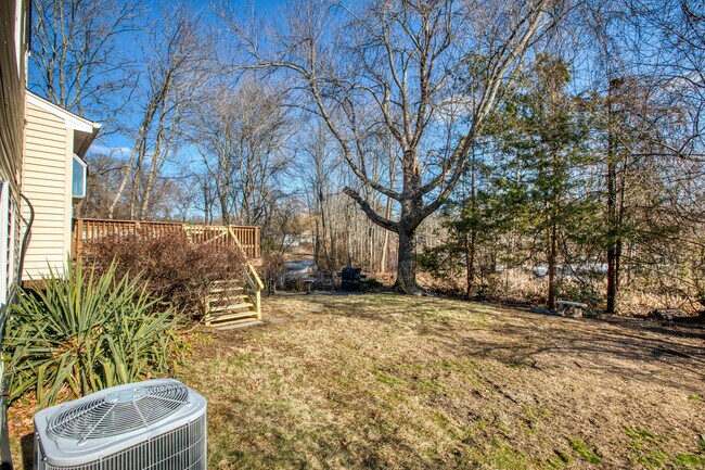 Building Photo - 54 Mary Ln