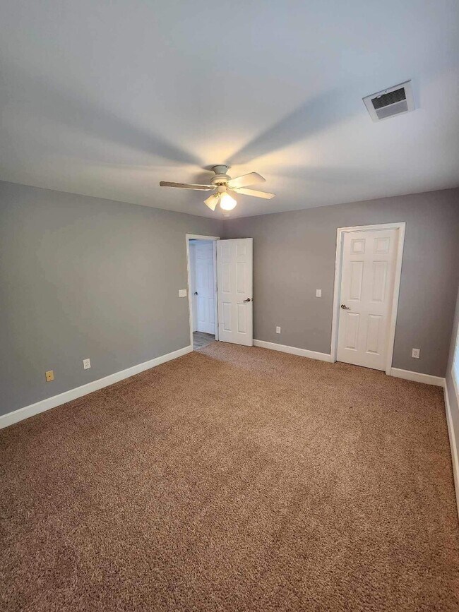 Building Photo - 3400 Picket Fence Ln