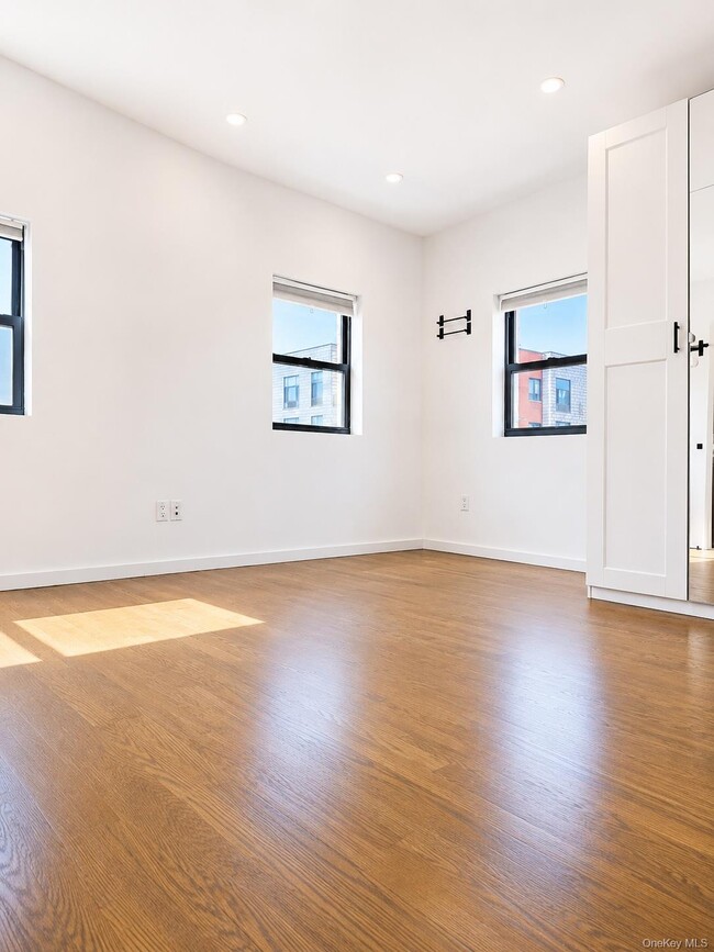 Building Photo - 20-01 Steinway St