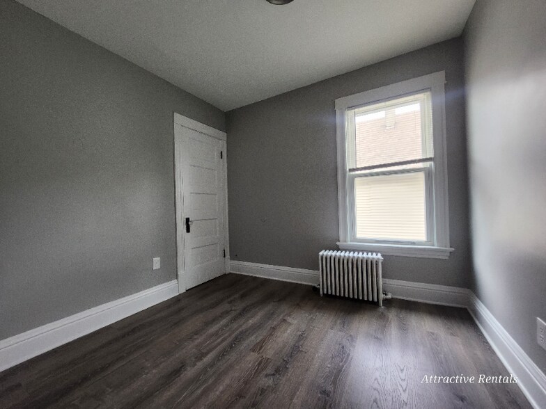 Building Photo - 1316 Otto Blvd