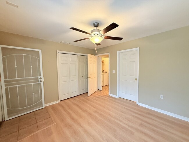 Building Photo - 2738 W Tharpe St