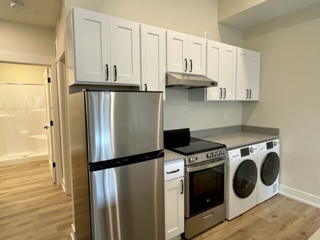 Interior Photo - Beautiful Studio and One Bedrooms West Grand Neighborhood