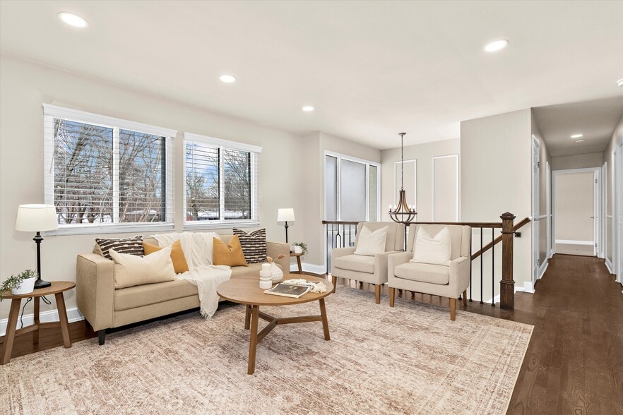 Building Photo - 10747 Evening Wind Ct