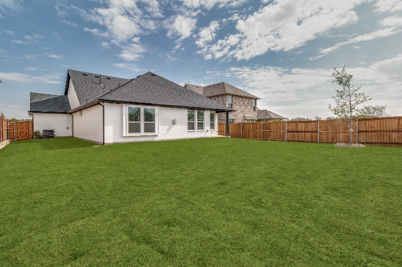 Building Photo - 3808 Clara Dr