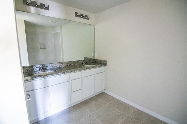 Building Photo - 4647 Green Palm Ln
