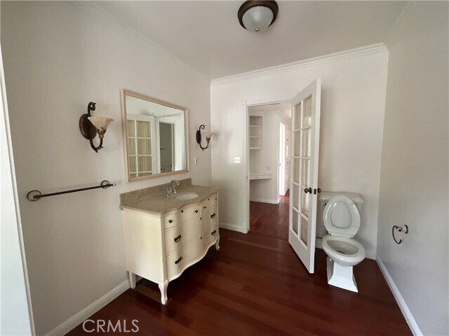 Building Photo - 2029 Las Palomas Dr