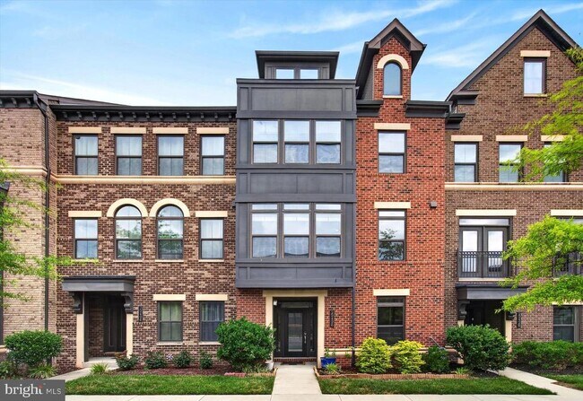 Building Photo - 22426 Philanthropic Dr