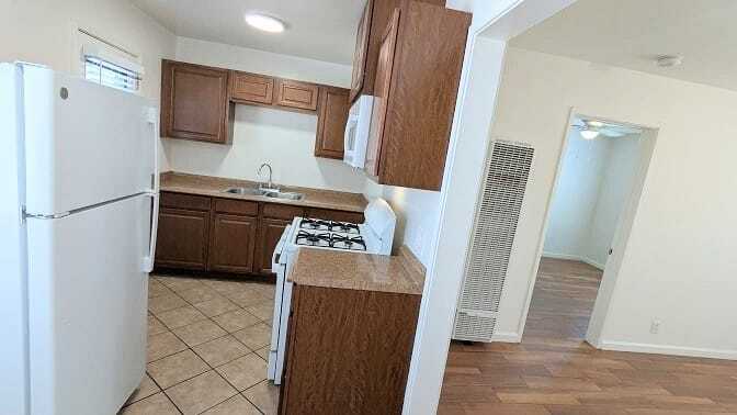 Kitchen - 209 N Florence St