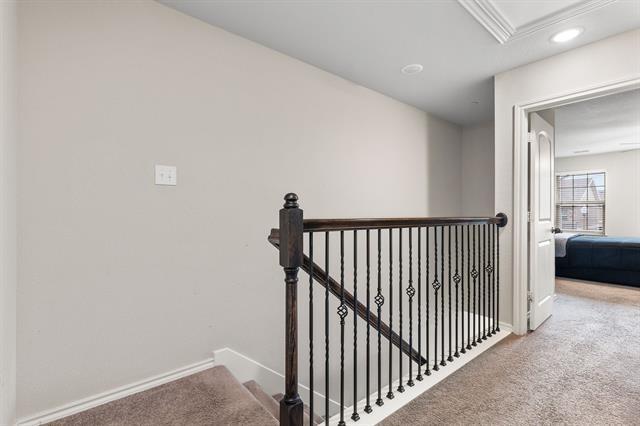 Building Photo - 2224 Davenport Dr