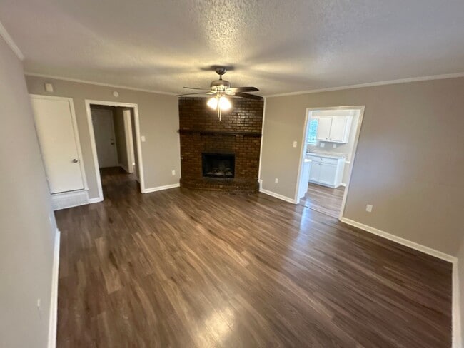 Building Photo - 3064 Greenbranch Dr